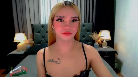 Snapshot of crytastal_lust1212 chatting on 05-11-26, 04:04 bea takashi online show from 05-11-26, 04:04