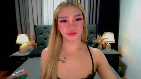Snapshot of crytastal_lust1212 chatting on 05-14-26, 09:49 bea takashi online show from 05-14-26, 09:49