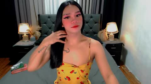 Snapshot of crytastal_lust1212 chatting on 05-29-26, 09:29 bea takashi online show from 05-29-26, 09:29