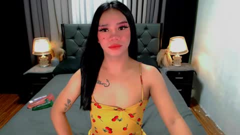 Snapshot of crytastal_lust1212 chatting on 06-01-26, 09:44 bea takashi online show from 06-01-26, 09:44