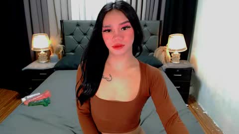Snapshot of crytastal_lust1212 chatting on 06-03-26, 02:33 bea takashi online show from 06-03-26, 02:33