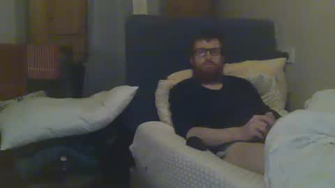 Snapshot of cs014g8493 chatting on 12-07-24, 01:25 chris online show from 12-07-24, 01:25