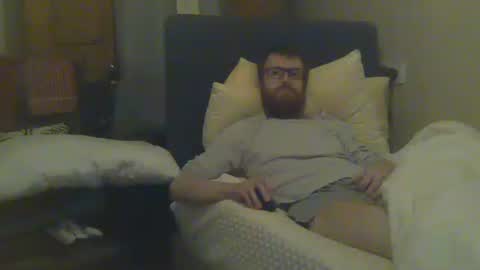 Snapshot of cs014g8493 chatting on 12-17-24, 01:07 chris online show from 12-17-24, 01:07