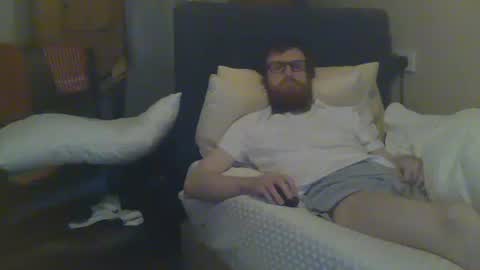 Snapshot of cs014g8493 chatting on 12-28-24, 02:22 chris online show from 12-28-24, 02:22