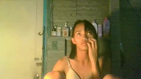 Lauren online show from 11-16-25, 04:34