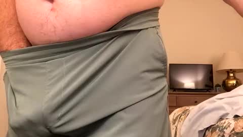 Snapshot of cuban2_slut chatting on 10-27-25, 12:26 Cubantoo online show from 10-27-25, 12:26