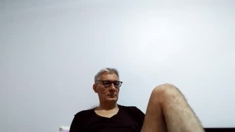 Snapshot of cucaio18 chatting on 05-01-26, 08:08 BIG UNCUT HARD COCK online show from 05-01-26, 08:08