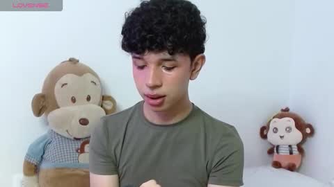 Cuddly online show from 10-27-25, 07:07