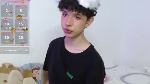 Cuddly online show from 11-20-25, 10:53