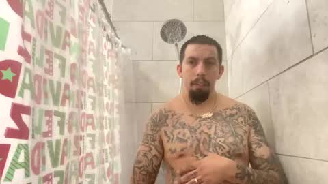 Snapshot of cuete2100 chatting on 12-04-25, 10:18 cuete2100 online show from 12-04-25, 10:18