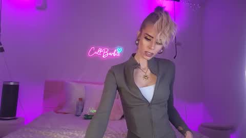 Cult Barbie online show from 02-05-26, 06:51