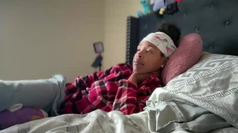 cum2charmxx online show from 04-16-26, 07:47