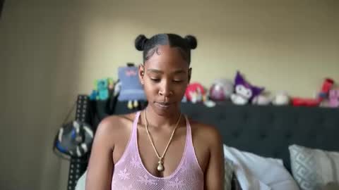 Snapshot of cum2charmxx chatting on 05-11-26, 01:50 cum2charmxx online show from 05-11-26, 01:50