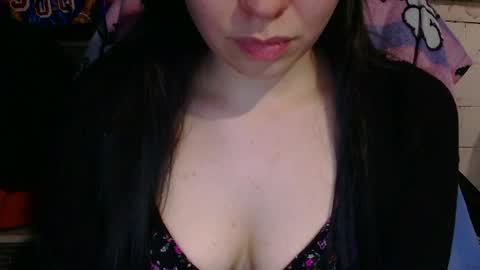 Angela online show from 04-23-26, 04:09