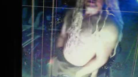 Snapshot of cum4me2i812 chatting on 11-26-25, 12:44 cum4me2i812 online show from 11-26-25, 12:44