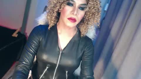 Snapshot of cum_4youbaby chatting on 02-27-26, 02:44 CUMMELA SLUTI online show from 02-27-26, 02:44