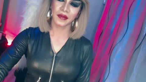 CUMMELA SLUTI online show from 04-25-26, 01:41