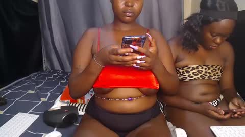 Snapshot of cum_central chatting on 02-19-25, 05:05 cum_central online show from 02-19-25, 05:05