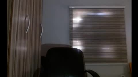Snapshot of cum_ebony_petitxx chatting on 10-03-25, 01:30 cath online show from 10-03-25, 01:30