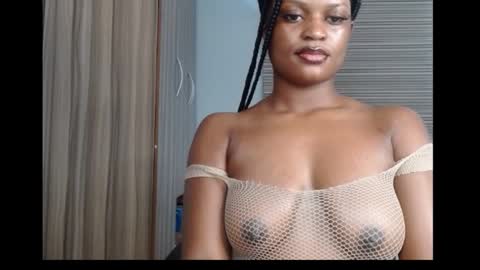 Snapshot of cum_ebony_petitxx chatting on 10-05-25, 06:45 cath online show from 10-05-25, 06:45