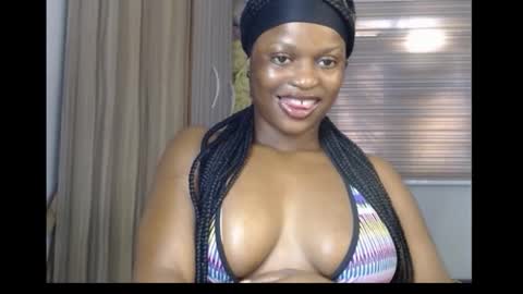Snapshot of cum_ebony_petitxx chatting on 11-06-25, 07:09 cath online show from 11-06-25, 07:09