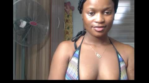 Snapshot of cum_ebony_petitxx chatting on 11-30-25, 04:44 cath online show from 11-30-25, 04:44