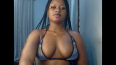 Snapshot of cum_ebony_petitxx chatting on 07-08-26, 06:51 cath online show from 07-08-26, 06:51