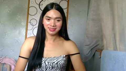 Snapshot of cum_ladyxx chatting on 07-19-26, 04:05 cum_ladyxx online show from 07-19-26, 04:05