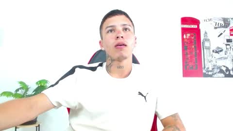 cumandres online show from 03-23-26, 02:43