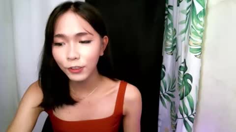 Elle online show from 11-13-25, 03:22