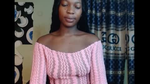 Snapshot of cumebony_petit chatting on 09-17-25, 03:08 cumebony_petit online show from 09-17-25, 03:08