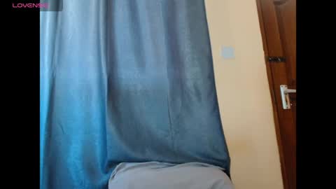 Snapshot of cumfordaddy111 chatting on 06-05-26, 11:49 Sweet mona online show from 06-05-26, 11:49
