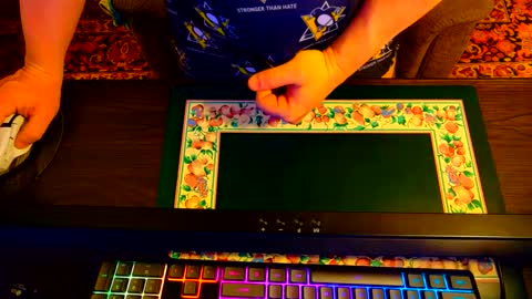 Snapshot of cumforme1988 chatting on 09-18-25, 08:05 cumforme1988 online show from 09-18-25, 08:05