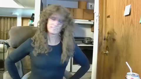 Snapshot of cumfornikki chatting on 02-15-26, 01:02 Nikki online show from 02-15-26, 01:02