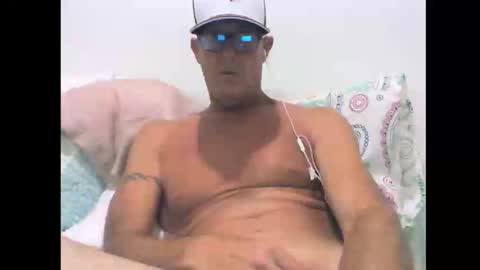 Snapshot of cumliveinoz chatting on 10-17-25, 10:29 cumliveinoz online show from 10-17-25, 10:29