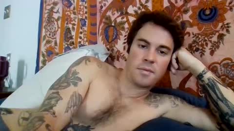 Snapshot of cummfights chatting on 10-08-25, 03:42 Charlie Mitchell online show from 10-08-25, 03:42