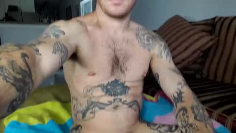 Snapshot of cummfights chatting on 11-21-25, 09:35 Charlie Mitchell online show from 11-21-25, 09:35