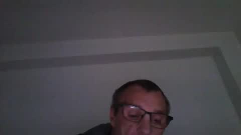 Snapshot of cumseeme002 chatting on 03-29-26, 05:57 Alan online show from 03-29-26, 05:57