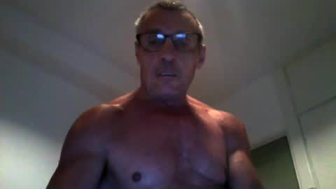 Snapshot of cumseeme002 chatting on 07-21-26, 11:12 Alan online show from 07-21-26, 11:12