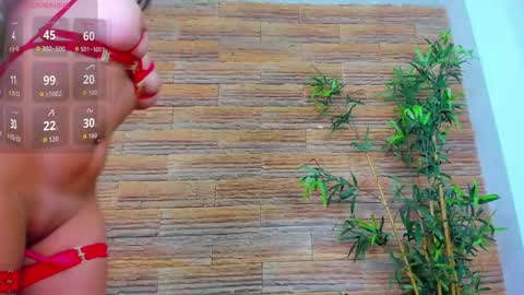 Snapshot of cupcake_izzy chatting on 11-30-25, 04:16 cupcake_izzy online show from 11-30-25, 04:16