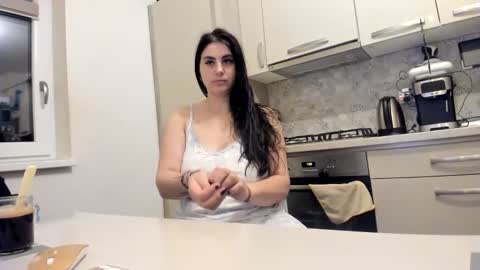 Snapshot of cuplu29 chatting on 05-08-26, 01:33 maria alex online show from 05-08-26, 01:33