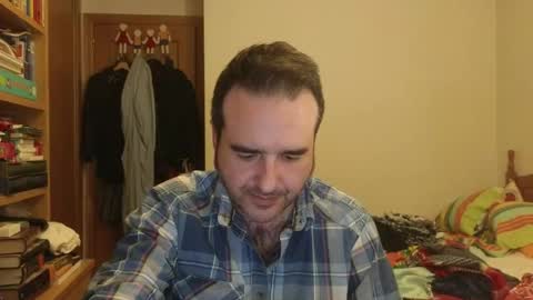 Snapshot of curiosillo1983 chatting on 05-04-26, 03:30 curiosillo1983 online show from 05-04-26, 03:30