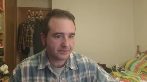 Snapshot of curiosillo1983 chatting on 05-12-26, 03:09 curiosillo1983 online show from 05-12-26, 03:09