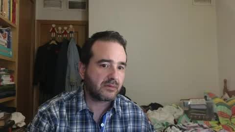 Snapshot of curiosillo1983 chatting on 05-27-26, 04:26 curiosillo1983 online show from 05-27-26, 04:26