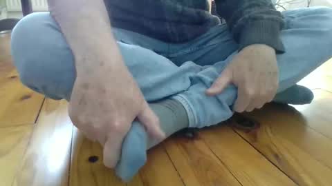 curiosthings online show from 04-14-26, 07:47