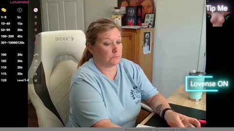 curious couple online show from 02-25-25, 03:38