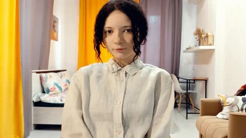 Kira online show from 04-19-26, 03:22