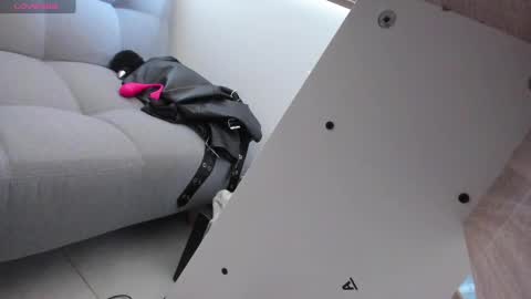 Snapshot of curly_cam_queen chatting on 03-02-25, 10:48 Bruna online show from 03-02-25, 10:48