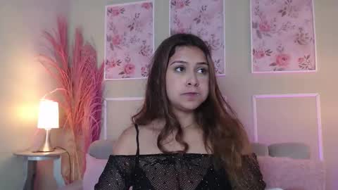 Snapshot of curlydani chatting on 11-05-25, 12:05 DANI online show from 11-05-25, 12:05