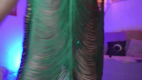 Snapshot of curlynatashaa chatting on 10-27-25, 05:00 Natasha online show from 10-27-25, 05:00